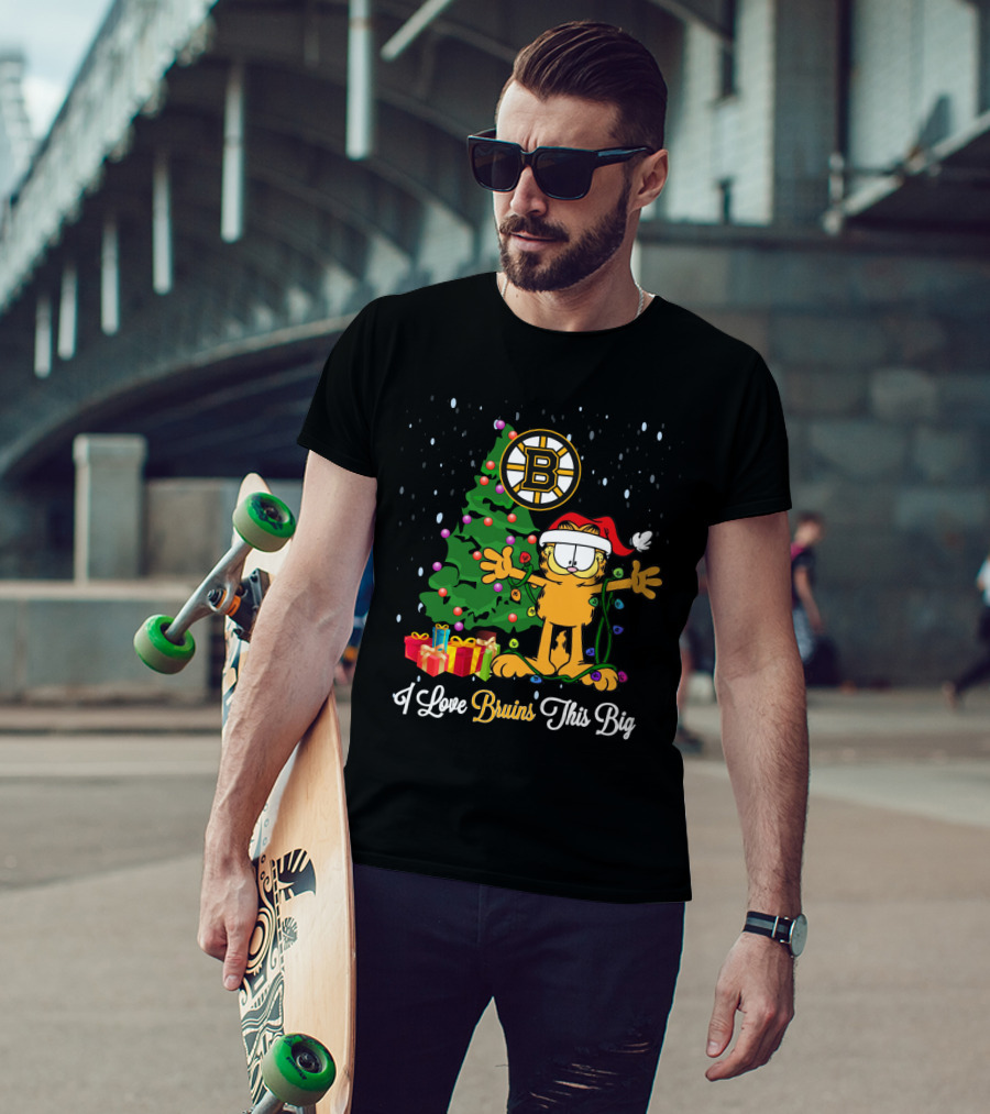 I Love Bruins This Big Garfield Boston Bruins Christmas Fan Holiday T-Shirt