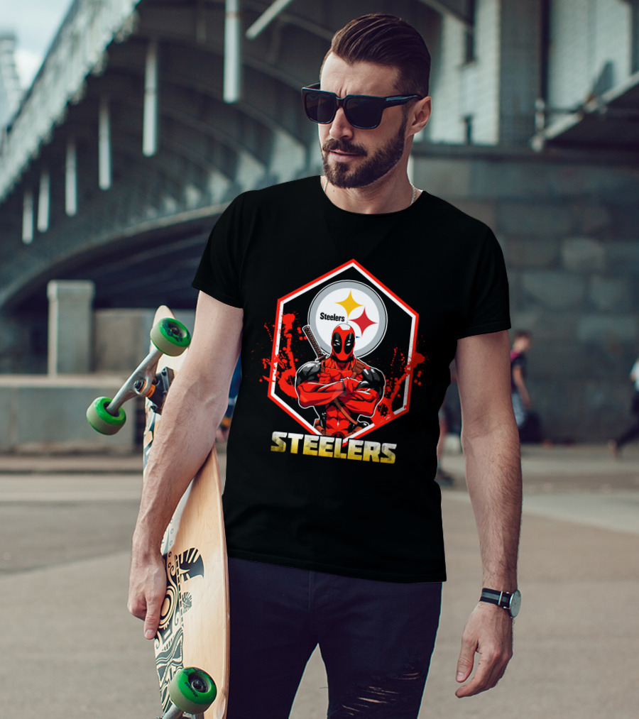 Deadpool Steelers Fans Comic Crossover T-Shirt