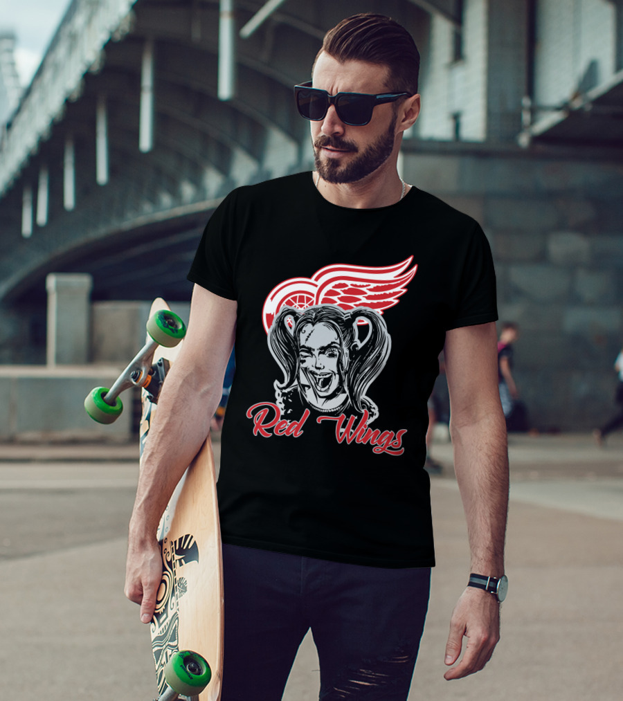 Harley Quinn Red Wings Fans T-Shirt