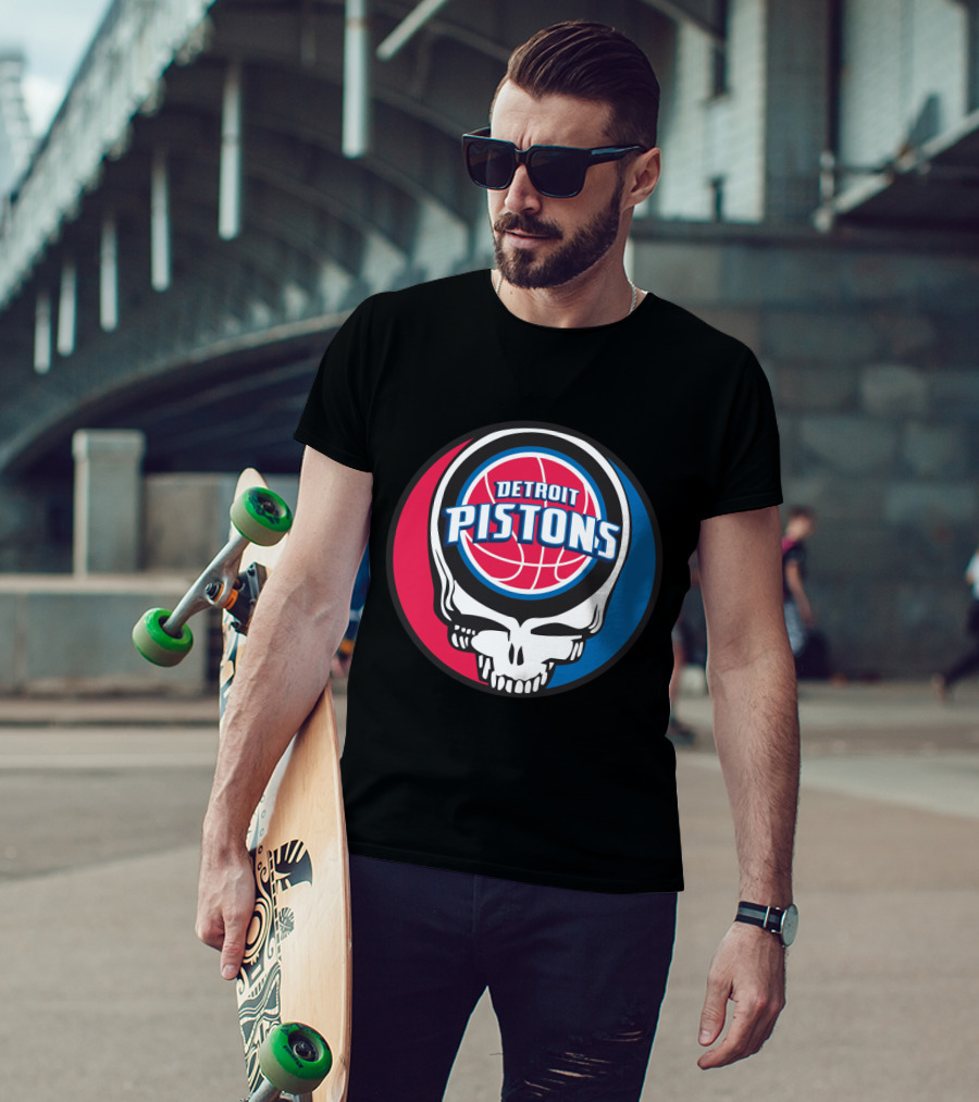 Grateful Dead Skull Design With Detroit Pistons T-Shirt