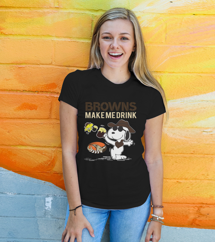 Browns Make Me Drink Snoopy Holding Beer For Cleveland Browns Fans T-Shirt