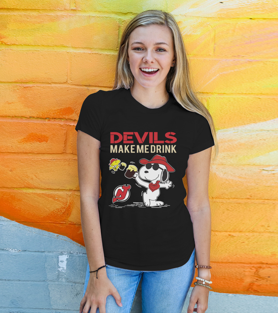 New Jersey Devils Fans Snoopy Devils Make Me Drink T-Shirt