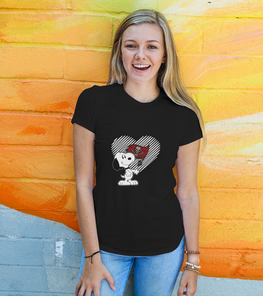Snoopy Heart Tampa Bay Buccaneers Flag Icon For Fans T-Shirt