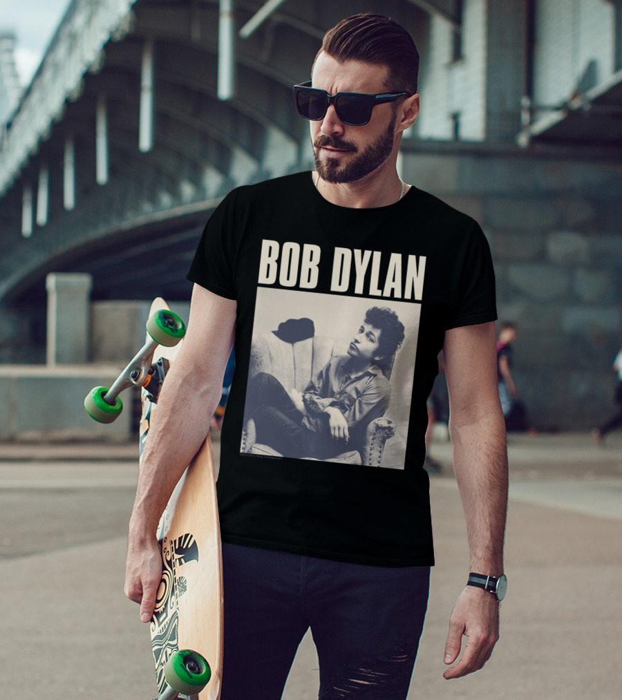 Bob Dylan Sitting On Chair Iconic Photo T-Shirt