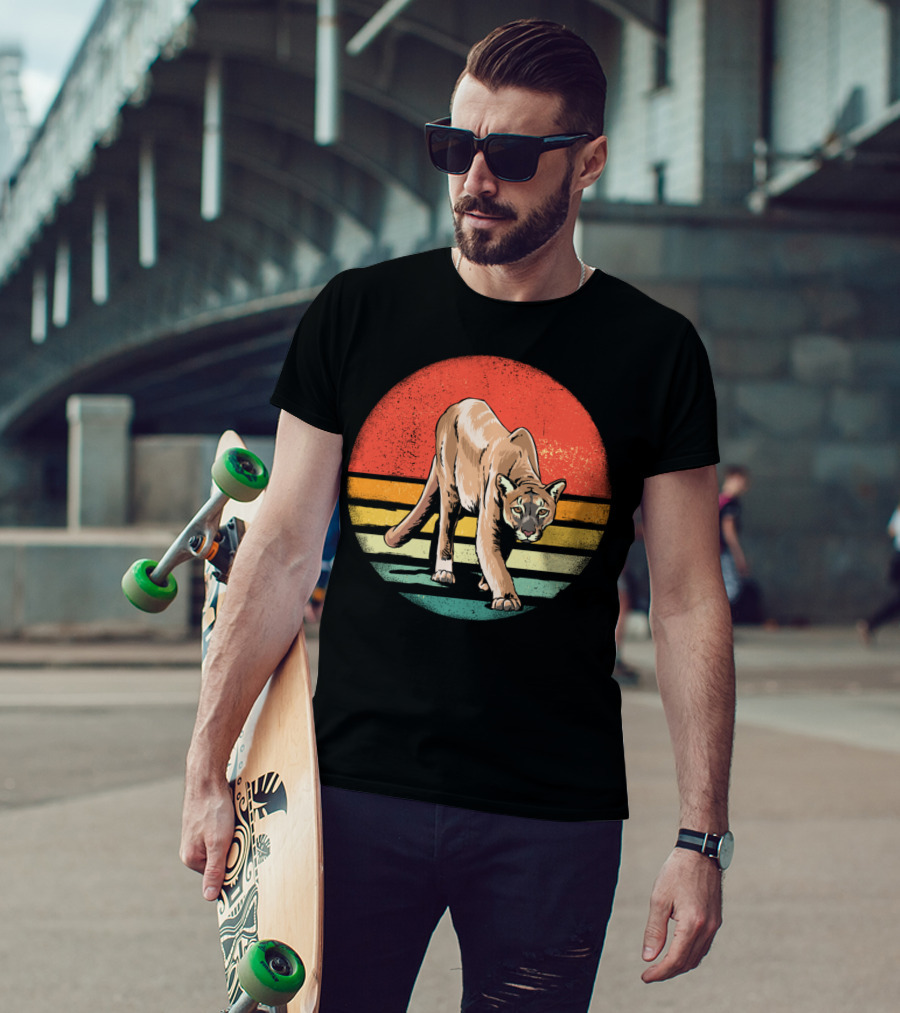 Retro Vintage Cougar Nature Wildlife Lover T-Shirt