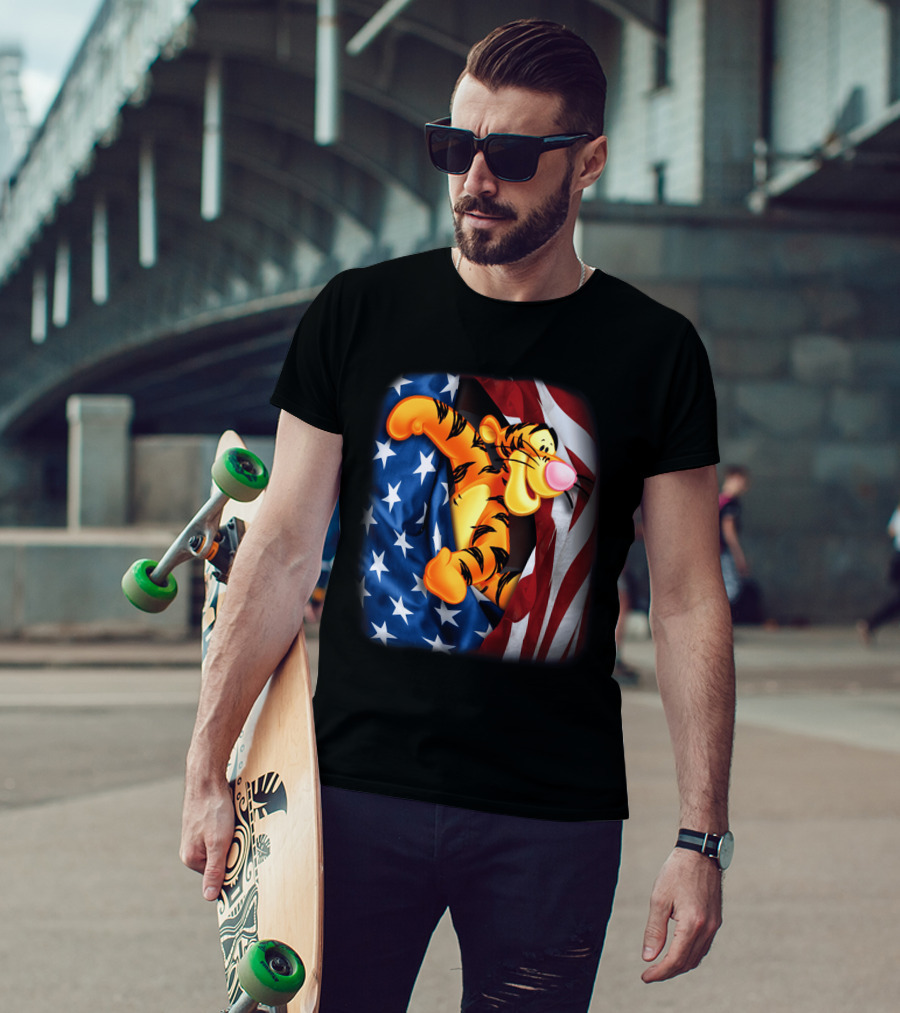 Tigger Celebrating Independence Day With American Flag T-Shirt