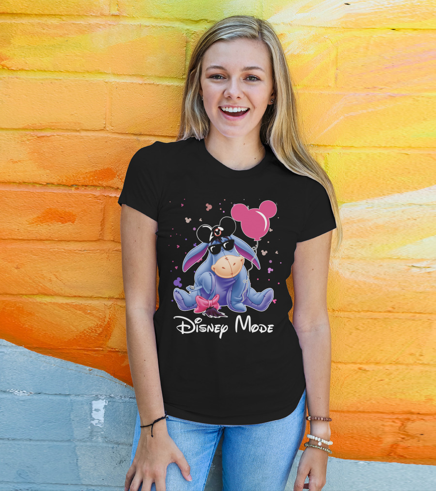 Disney Mode Eeyore With Mickey Balloon And Sunglasses T-Shirt