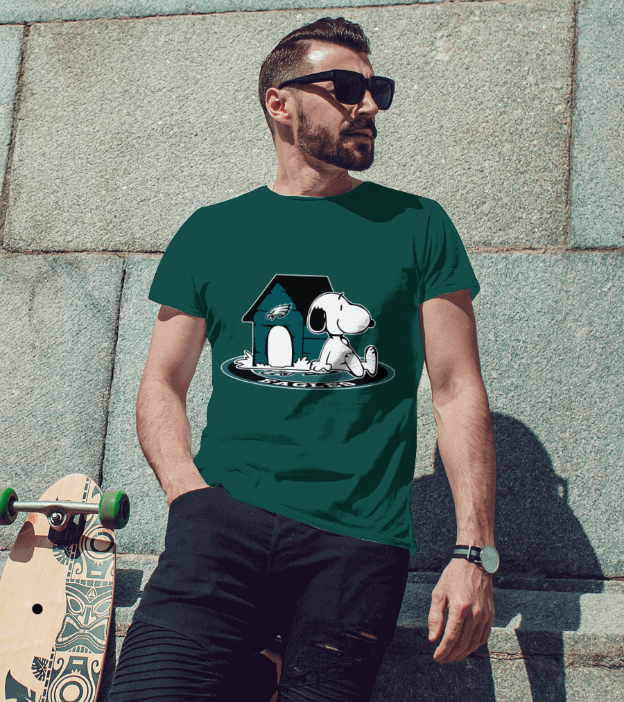 Philadelphia Eagles Snoopy Now And Forever Football Fan T-Shirt
