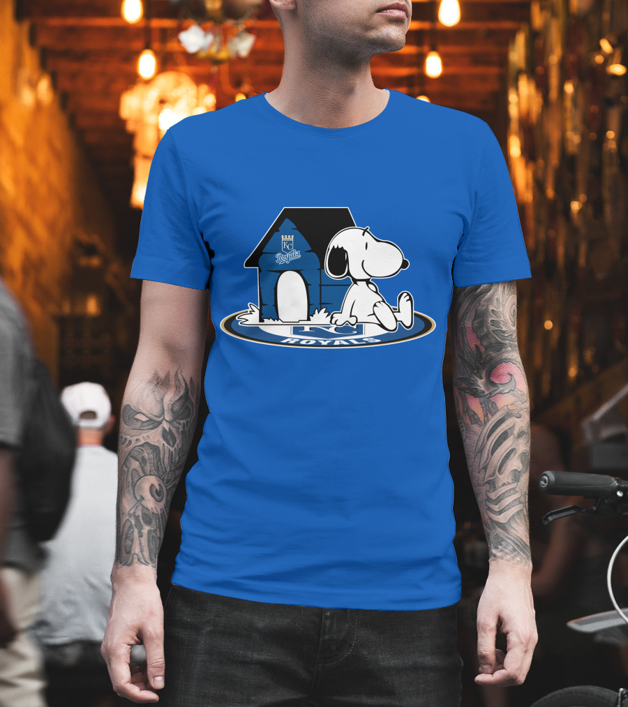 Kansas City Royals Snoopy Fan Forever Loyal T-Shirt