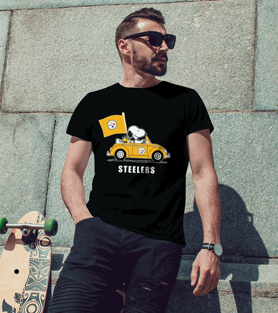 Pittsburgh Steelers Snoopy Driving Yellow Car With Flag T-Shirt