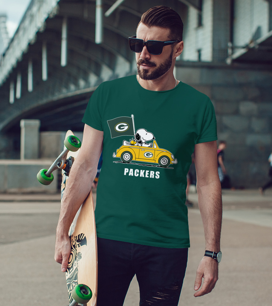 Green Bay Packers Snoopy Driving Car T-Shirt