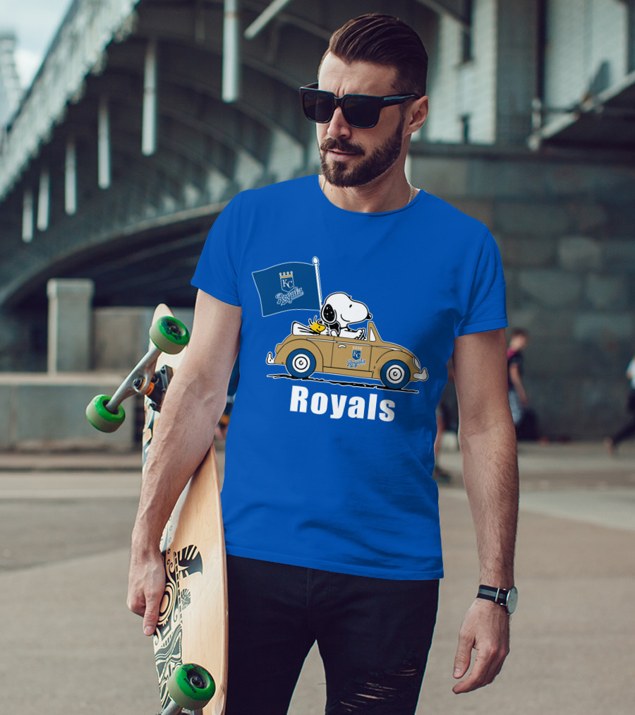 Royals Snoopy KC Royals Flag Peanuts Car T-Shirt