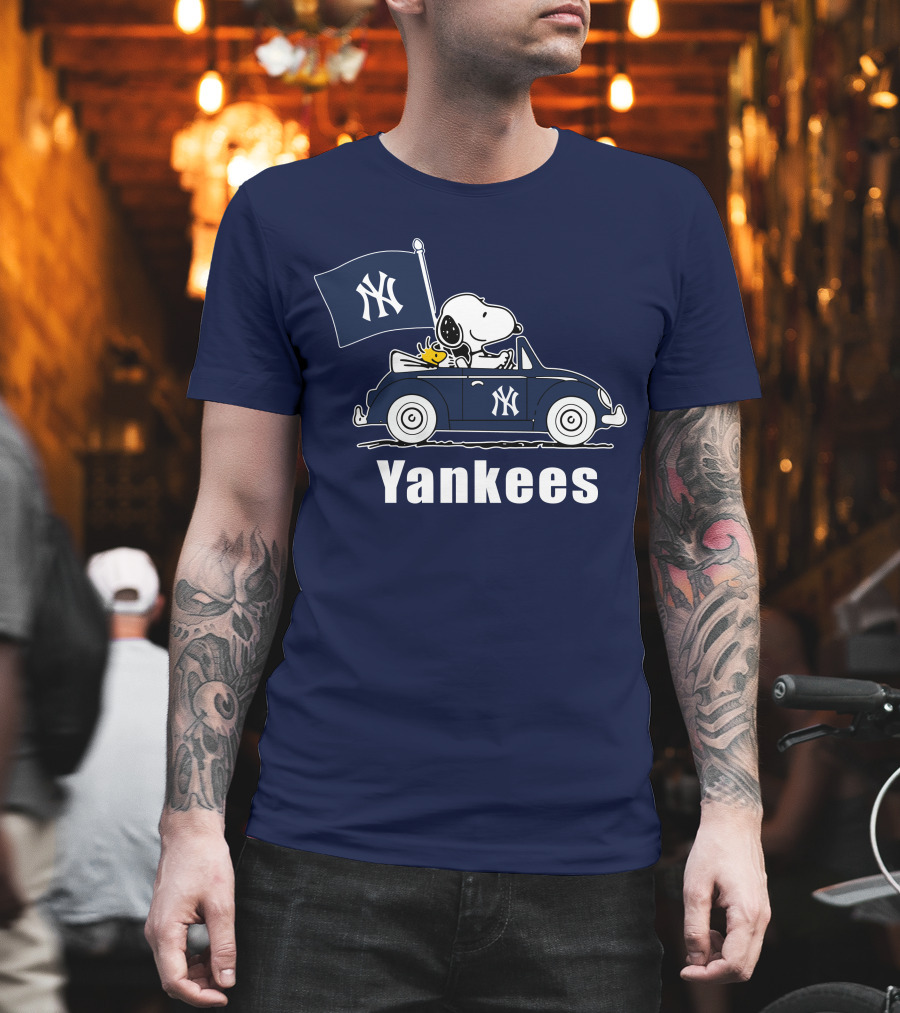 Yankees Snoopy Car New York Yankees Flag T-Shirt