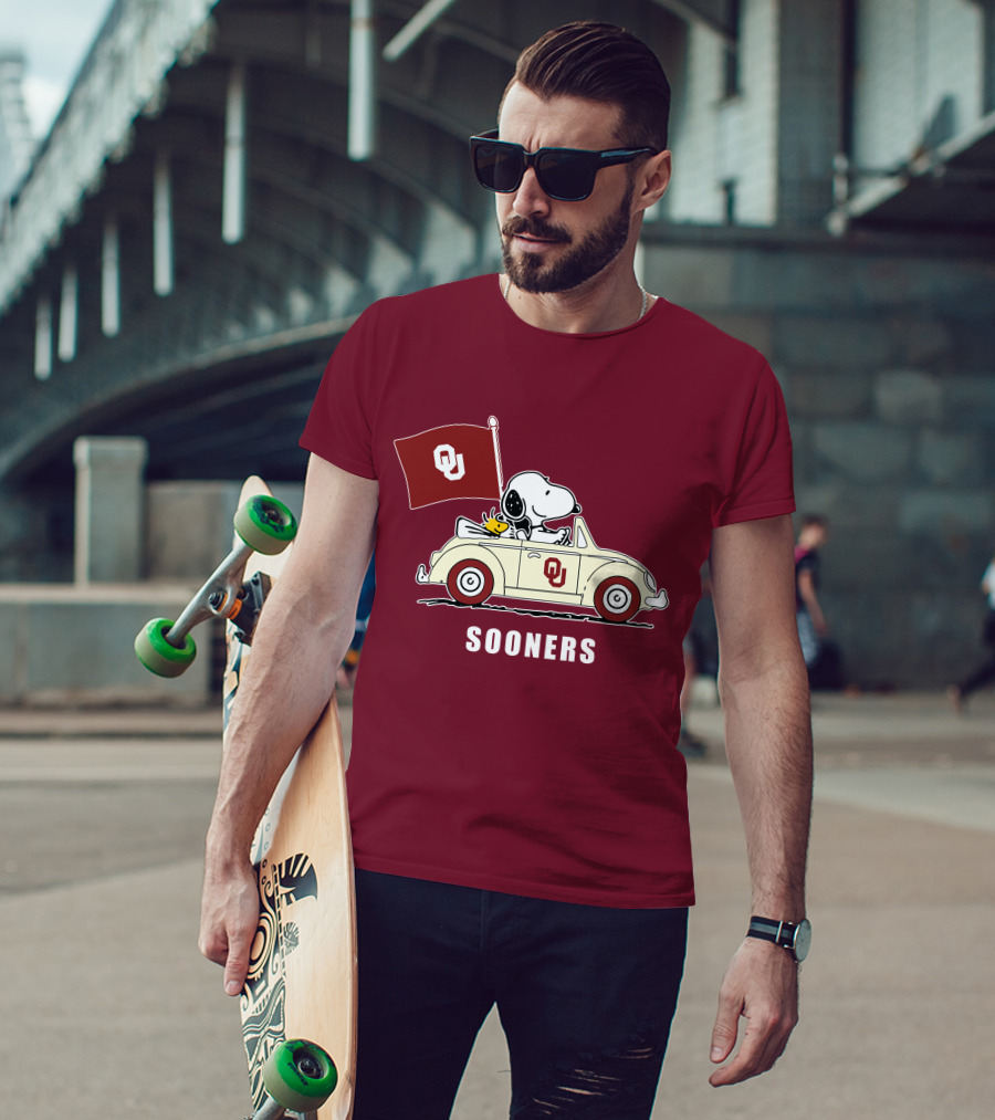Snoopy Driving Oklahoma Sooners OU Flag Retro Car T-Shirt
