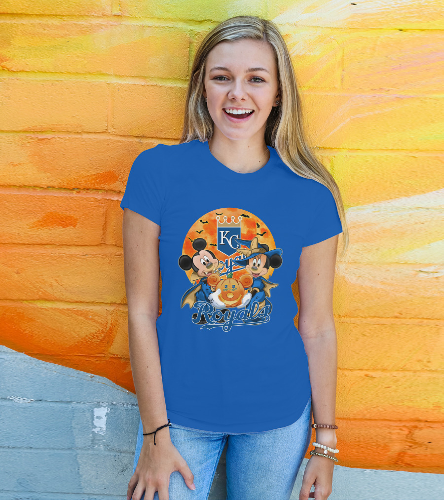 Kansas City Royals Mickey Mouse And Minnie Mouse Halloween Pumpkin Magic T-Shirt