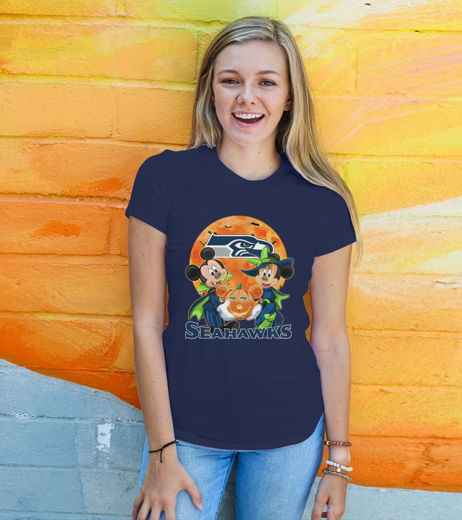 Seattle Seahawks Mickey Mouse And Minnie Mouse Halloween Pumpkin T-Shirt