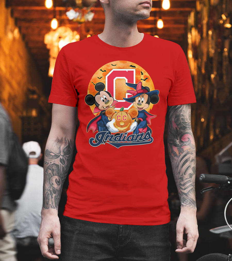 Cleveland Indians Mickey Mouse Minnie Mouse Halloween C Logo Pumpkin T-Shirt