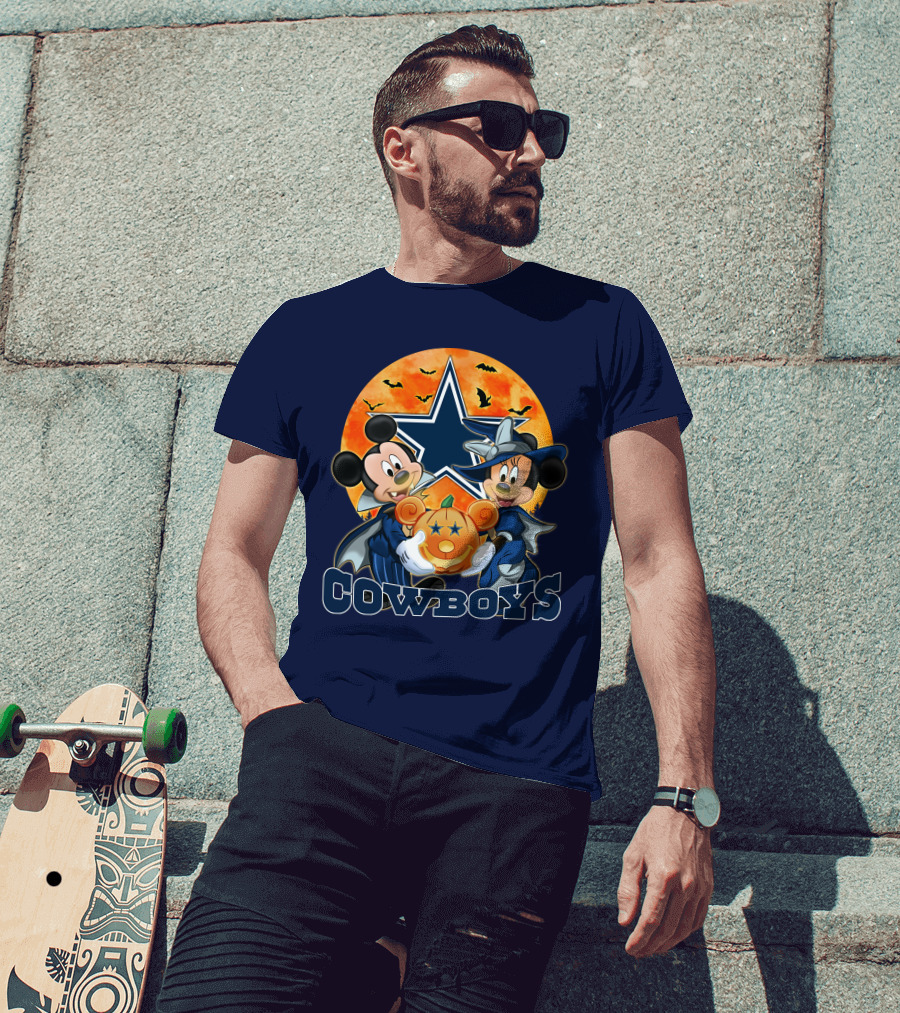 Cowboys Halloween Mickey Mouse And Minnie Mouse With Pumpkin Dallas T-Shirt
