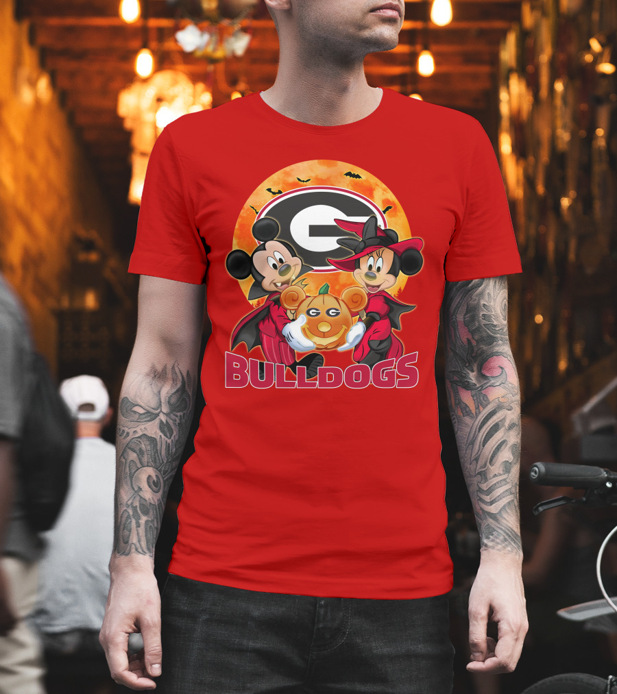 Georgia Bulldogs Mickey And Minnie Mouse Halloween Pumpkin T-Shirt