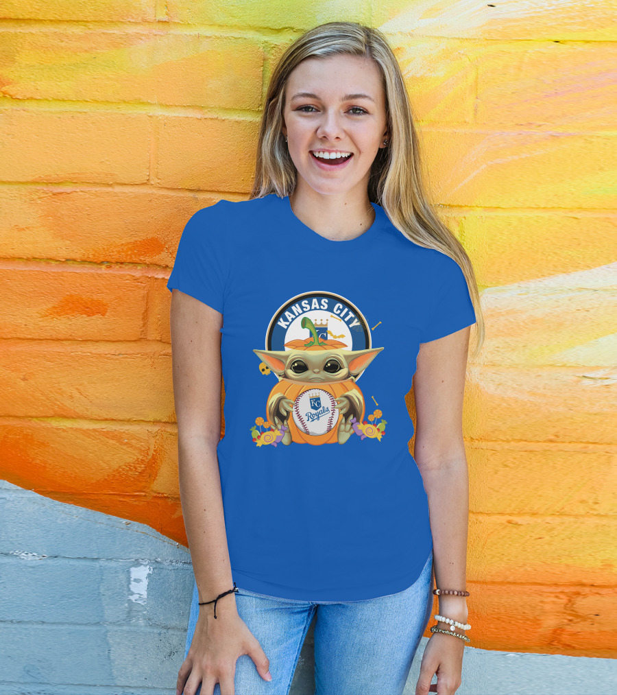 Halloween Pumpkin Baby Yoda Hug KC Royals Baseball T-Shirt