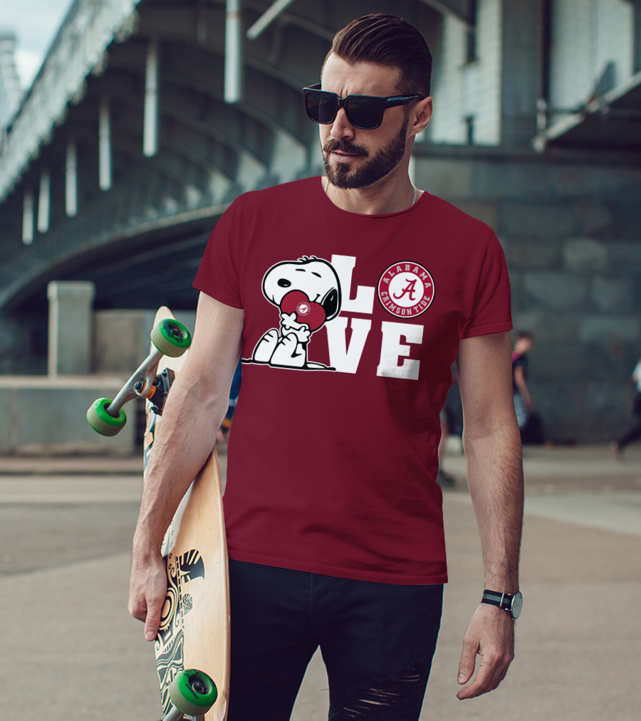 Snoopy Love Alabama Crimson Tide Football T-Shirt