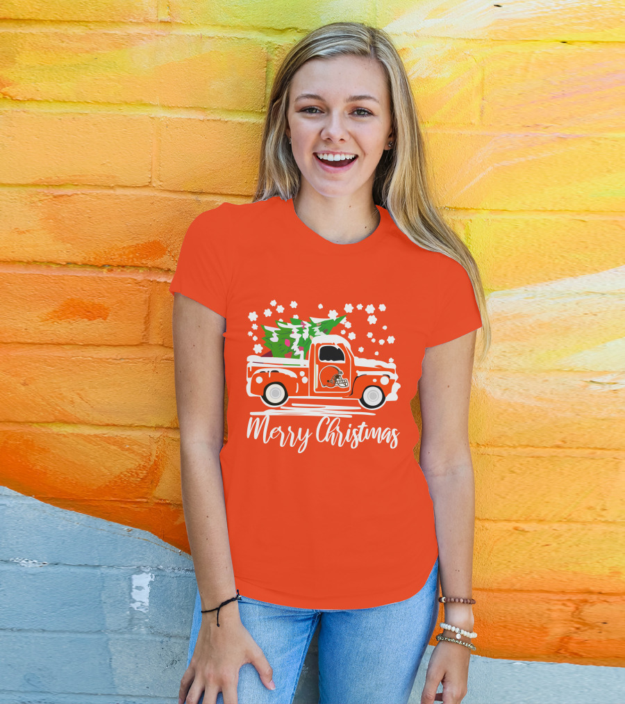 Cleveland Browns Merry Christmas Vintage Car With Christmas Tree T-Shirt