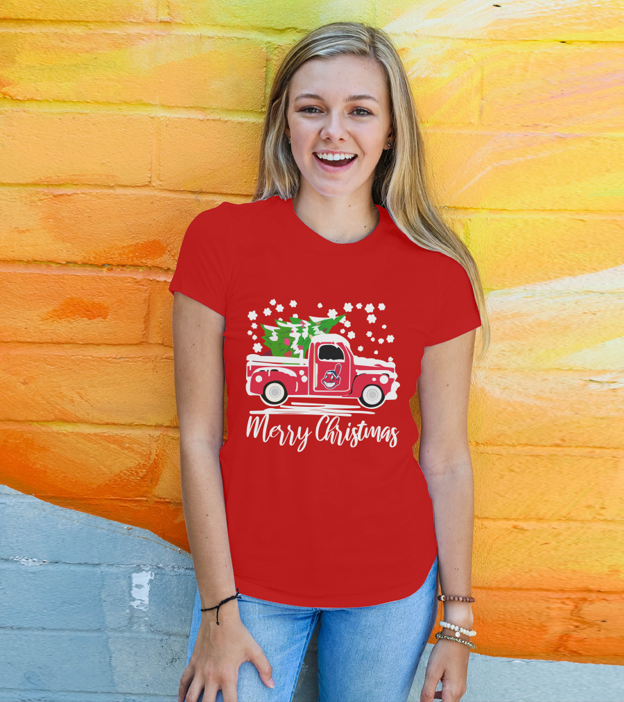 Merry Christmas Cleveland Indians Vintage Car With Tree T-Shirt