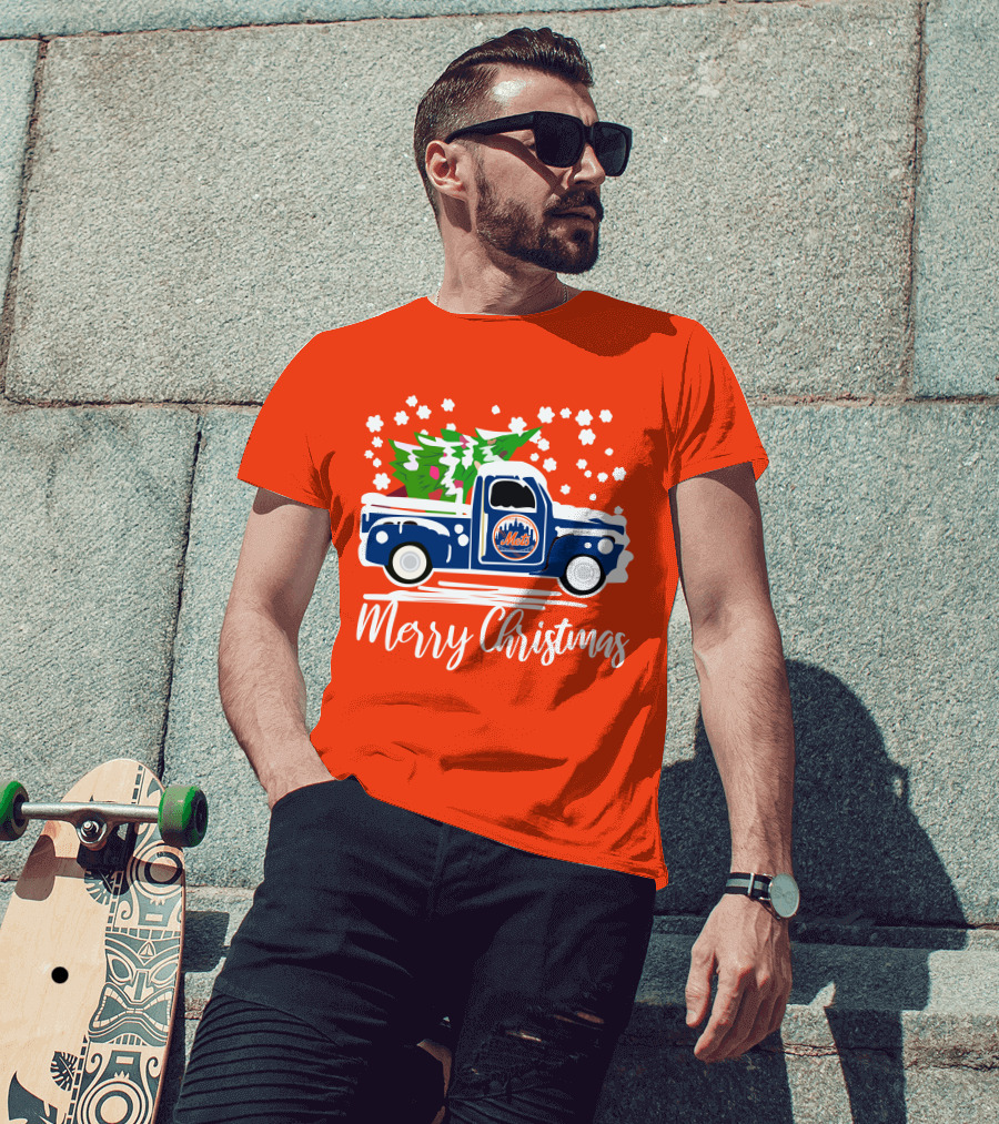 New York Mets Vintage Truck Merry Christmas Snowflakes T-Shirt