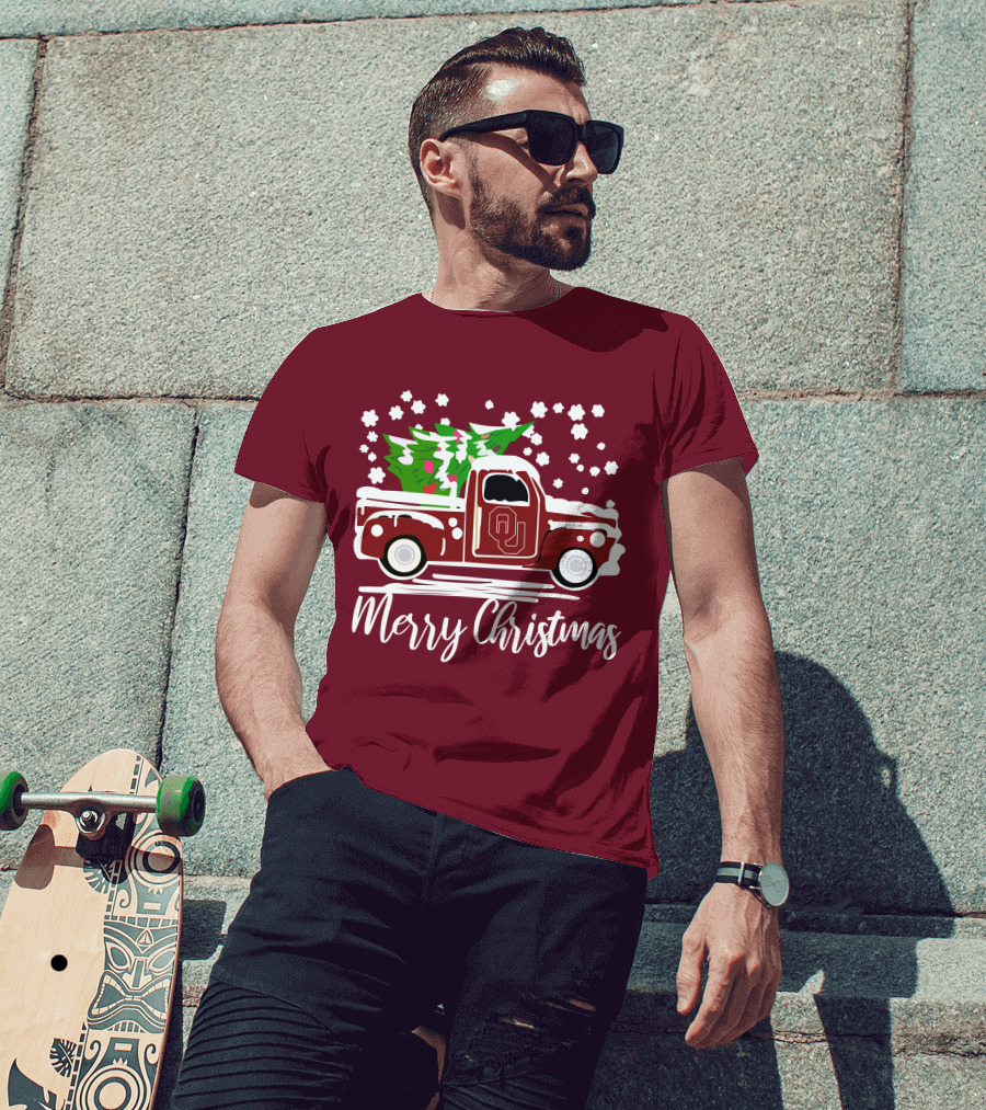 Merry Christmas Oklahoma Sooners Vintage Truck With Tree T-Shirt
