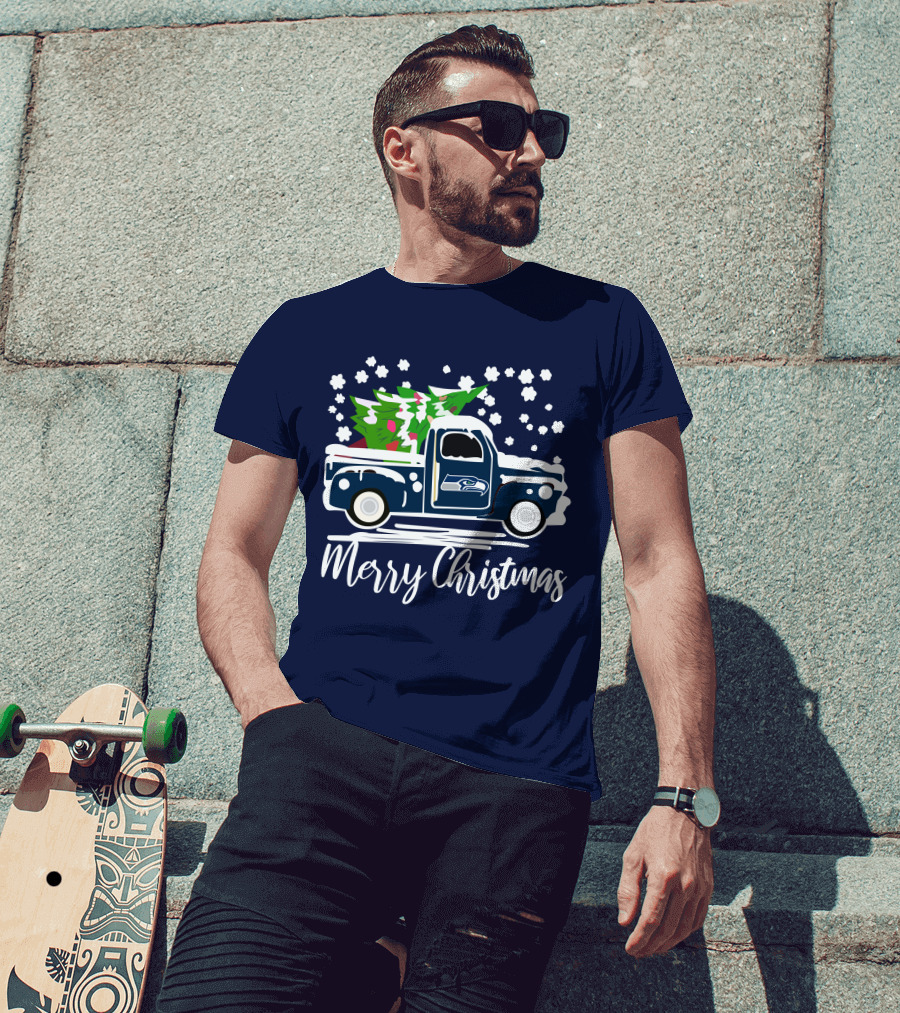 Seattle Seahawks Vintage Truck Merry Christmas Snowflakes And Tree T-Shirt