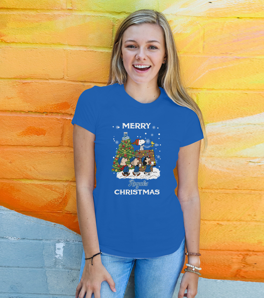 Kansas City Royals Merry Christmas Tree With Snoopy And Peanuts Characters T-Shirt