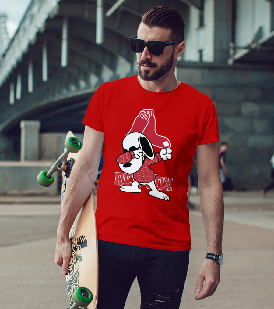 Boston Red Sox Snoopy Dabbing With Red Sox T-Shirt