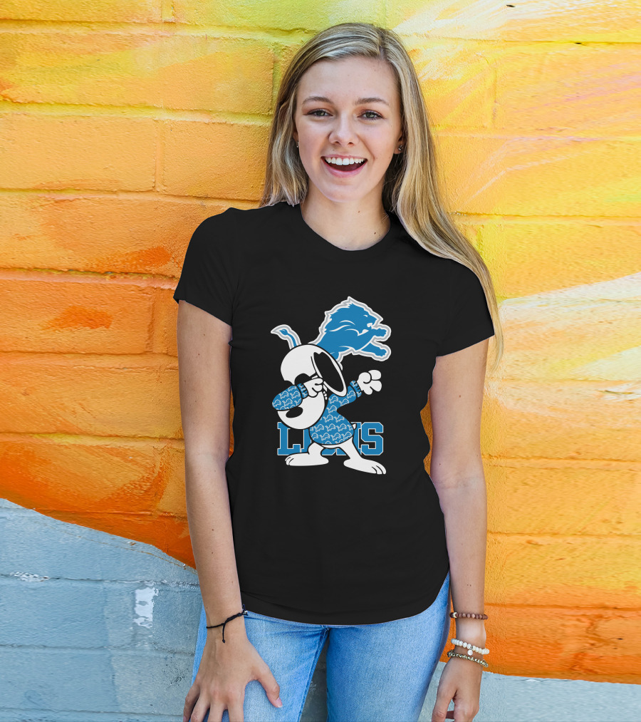 Detroit Lions Snoopy Dabbing Lions Football T-Shirt