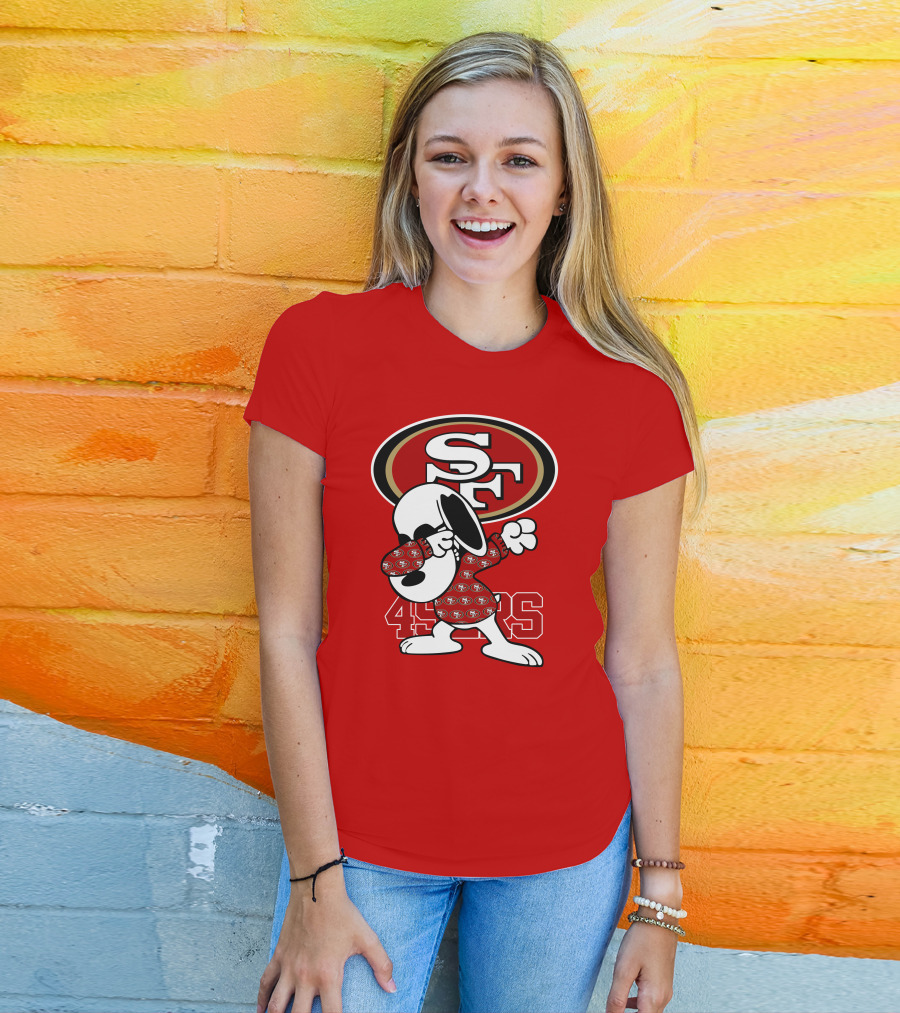 San Francisco 49ers Snoopy Dabbing SF T-Shirt