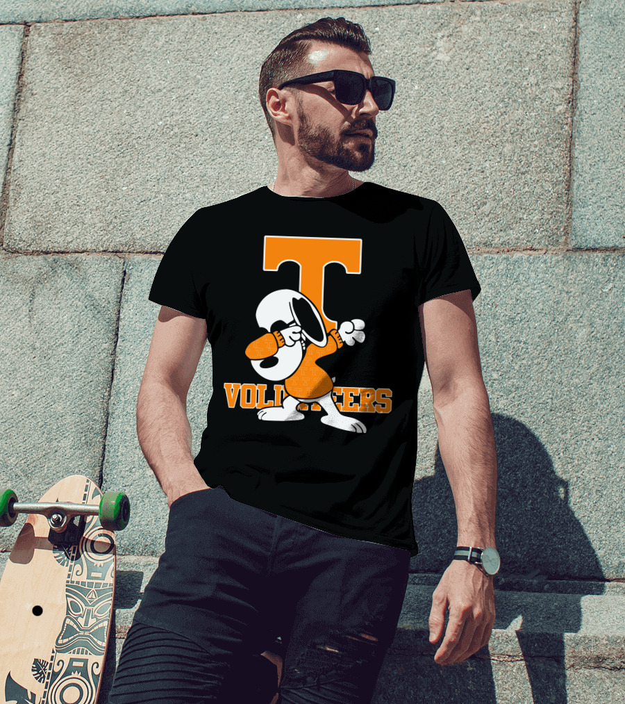 Tennessee Volunteers Snoopy Dabbing T-Shirt