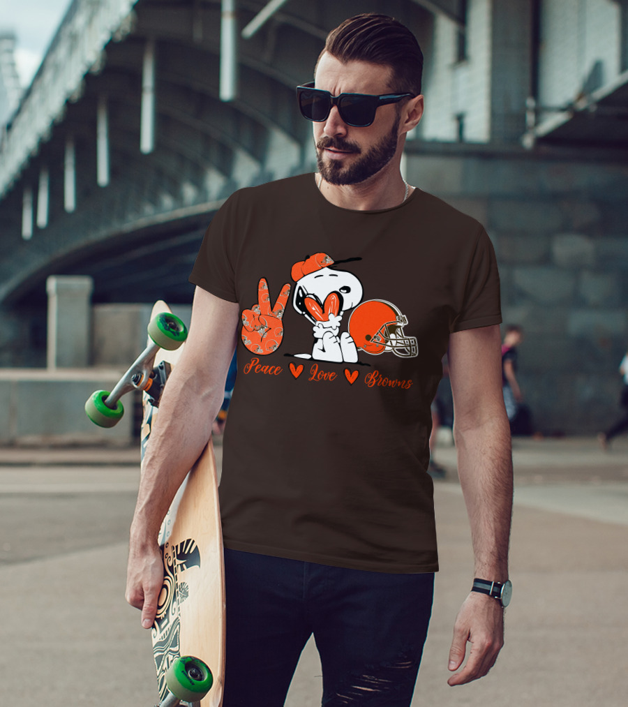 Peace Love Browns Snoopy Cleveland Browns Helmet T-Shirt