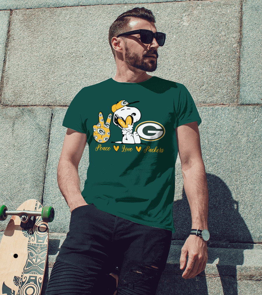 Peace Love Packers Snoopy Green Bay Packers T-Shirt