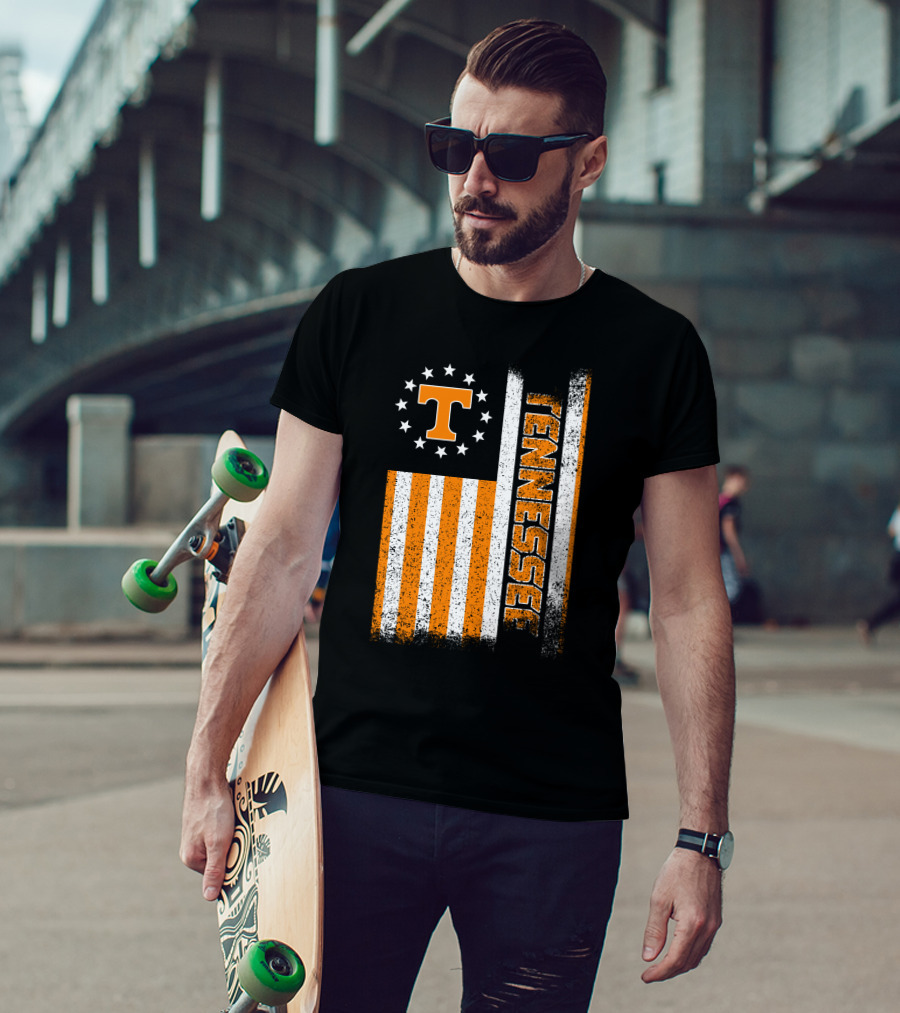 Tennessee Volunteers American Flag Stars And Stripes Vintage Look T-Shirt