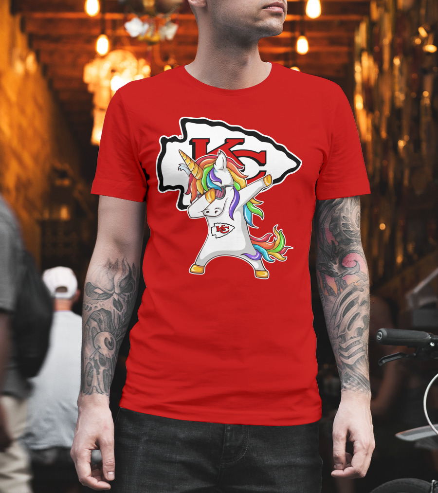 Kansas City Chiefs Unicorn Dabbing KC Logo Rainbow Mane T-Shirt