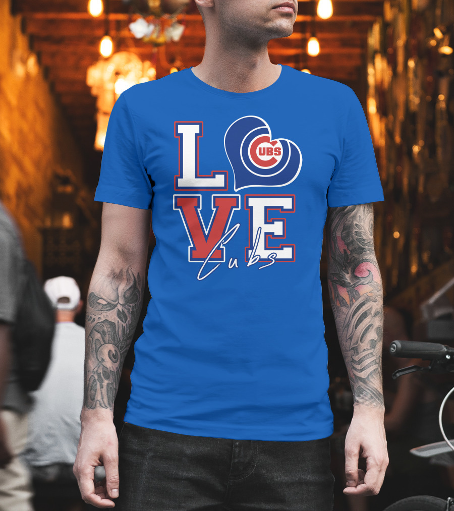 LOVE Cubs Heart Chicago Cubs T-Shirt