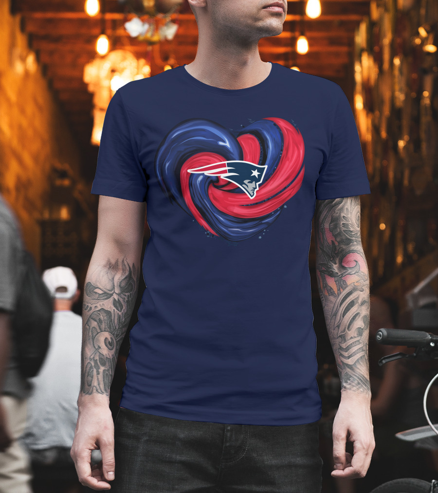 New England Patriots Heart Swirl T-Shirt