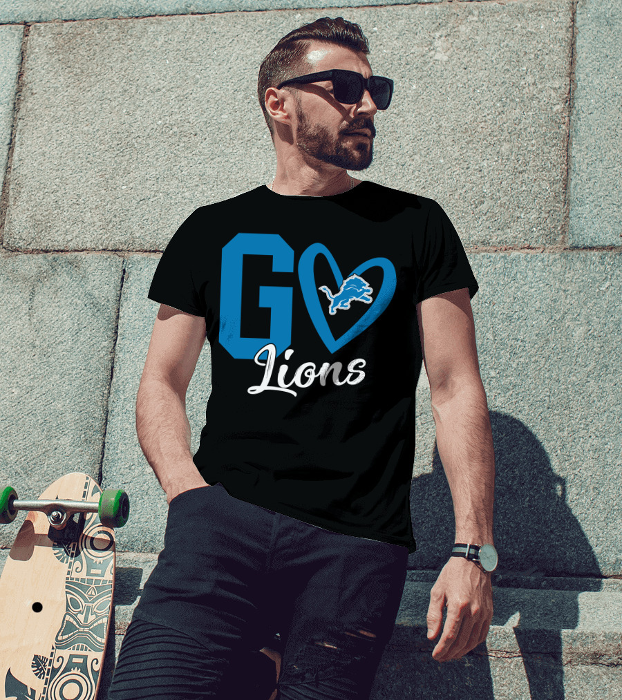 Go Lions Heart Detroit Lions T-Shirt