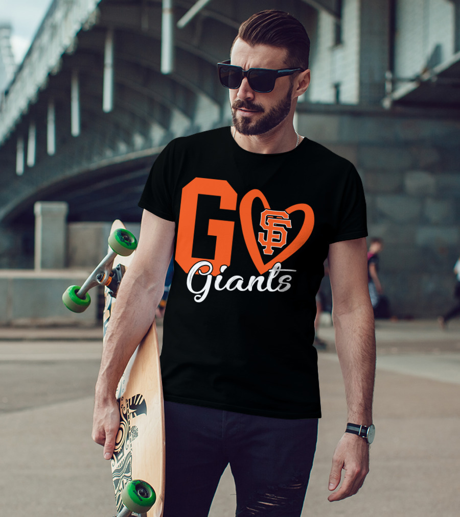 Go Giants SF Heart T-Shirt