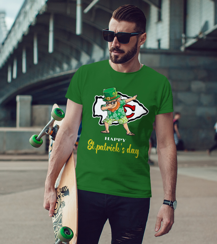 Happy St. Patrick's Day Kansas City Chiefs Dabbing Leprechaun T-Shirt