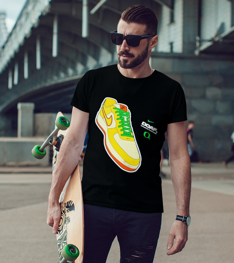 Oregon Ducks DOAF Hatched Heat Nike Sneaker T-Shirt