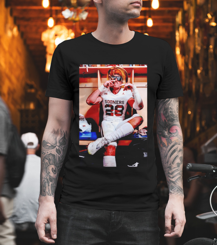 Sooners Football Danny Stutsman Cigar Celebration Locker Room 28 T-Shirt