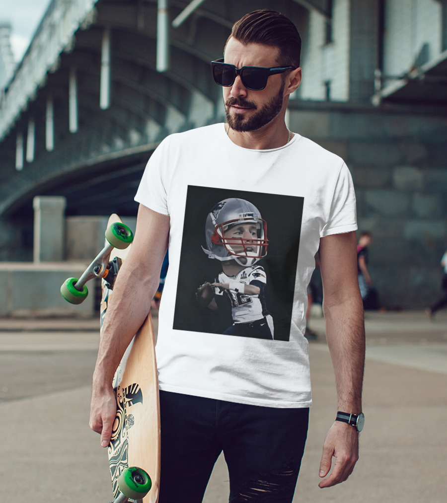 Tom Brady New England Patriots Caricature Super Bowl MVP Quarterback 12 Football Helmet T-Shirt