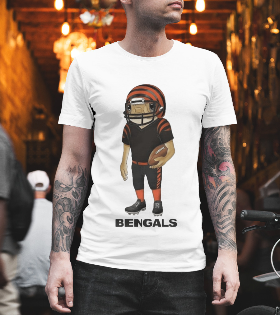 Bad Bunny Cincinnati Bengals Concho Helmet Football Player with Bengals T-Shirt