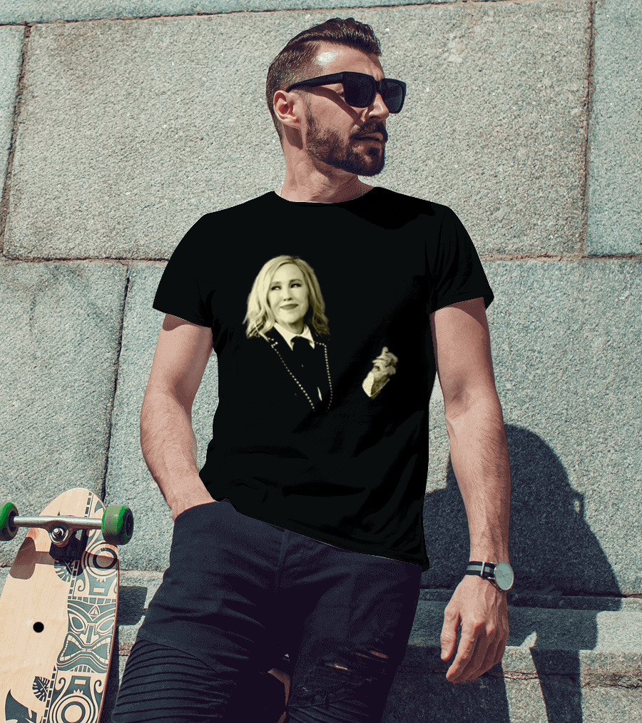 Moira Catherine O'Hara Character Fashion T-Shirt