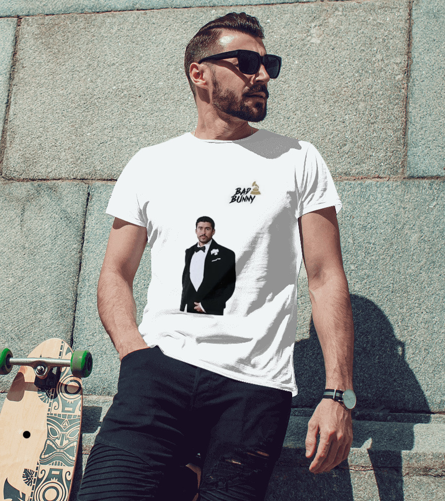 Bad Bunny Grammys Debi Tirar Mas Fotos Album Of The Year T-Shirt